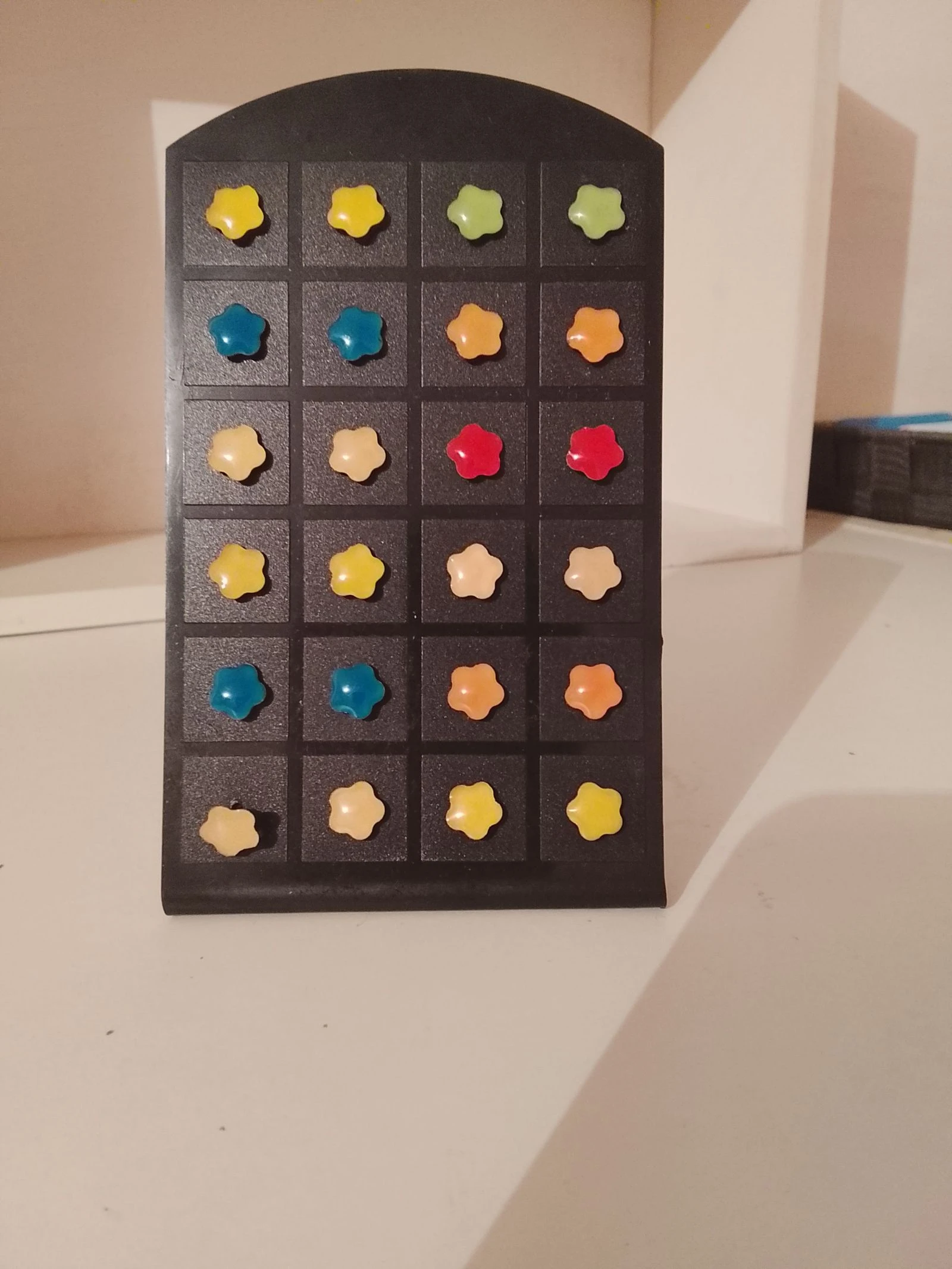 Lot de petites boucles d'oreilles enfant filles 